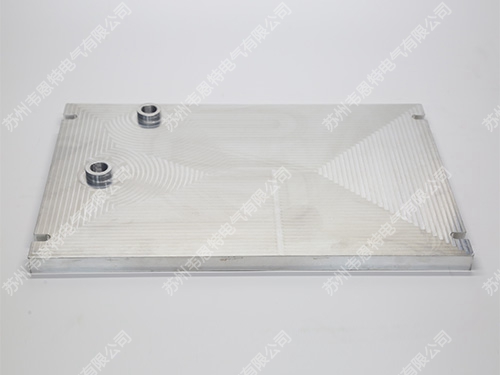 Oil-cooled radiator